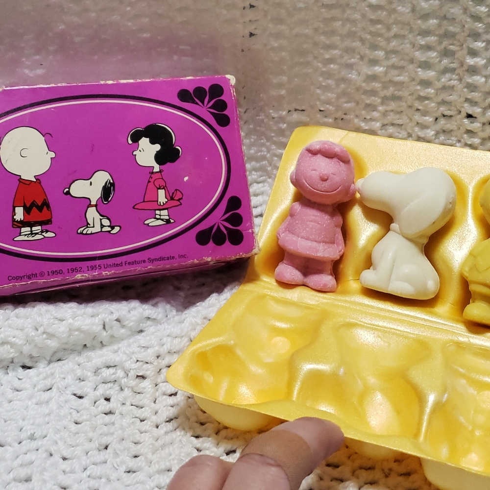 AVON Peanuts Soaps
